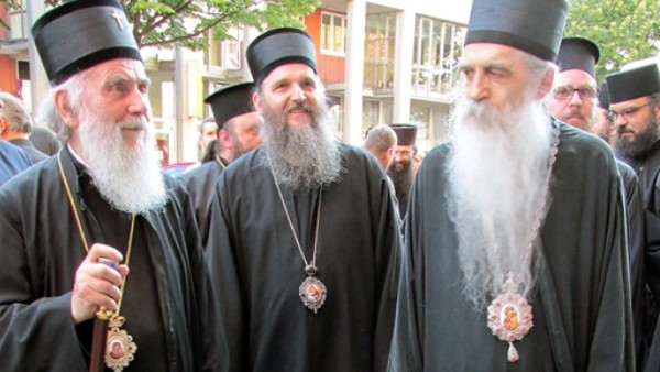 Patrijarh Irinej, mitropolit zagrebačko-ljubljanski Porfirije i episkop bački Irinej Bulović